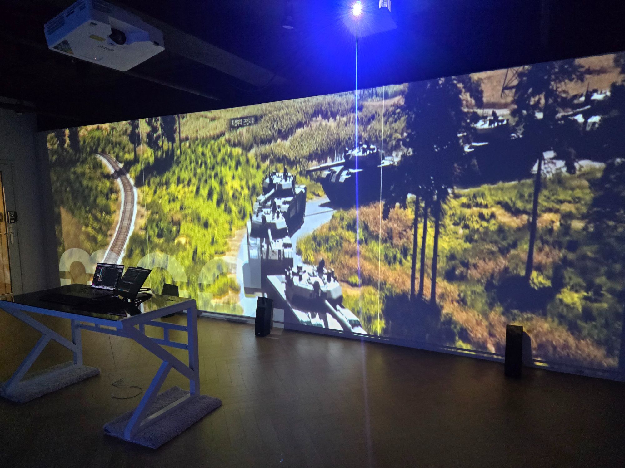 오디오매트릭스 이머시브 시어터 - 항공 조감 장면